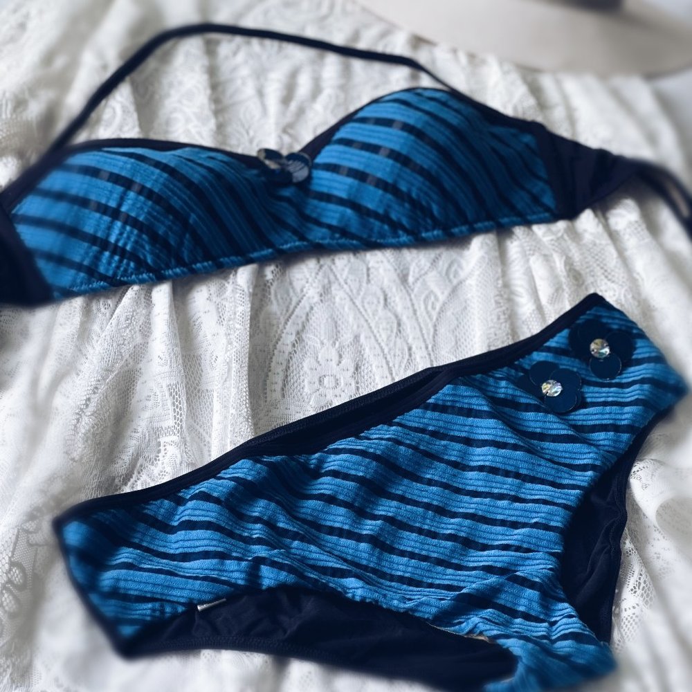 Nautical Chic Meets Luxury: La Perla Striped Bikini - Effortless Style & Support